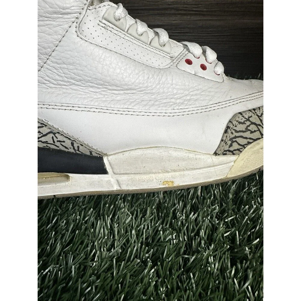AIR JORDAN 3 III RETRO release 2010‎ - 136064 105 Mens Size 11.5
